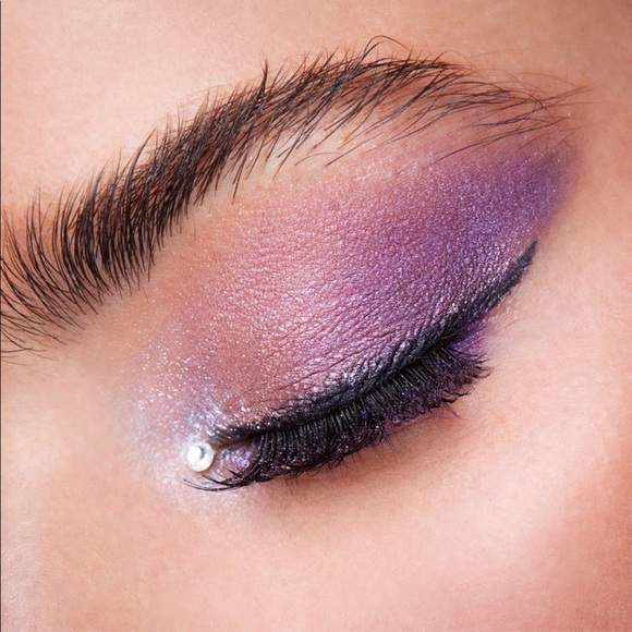 💜PLEASE READ Stila Heaven’s Vault Kaleidoscope Eyeshadow Palette💜 - Picture 10 of 11